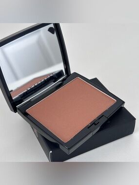 Anastasia Beverly Hills Powder Bronzer - Saddle